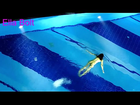 ❤️ Não consigo parar de ver, jovem loira apanhada a nadar nua na piscina da estância balnear ELLA BOLT ❤❌ Sexo vídeo em nós pt.xxxdeutschepornos.ru